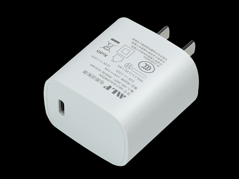 B35 PD20w charger  CN plug 