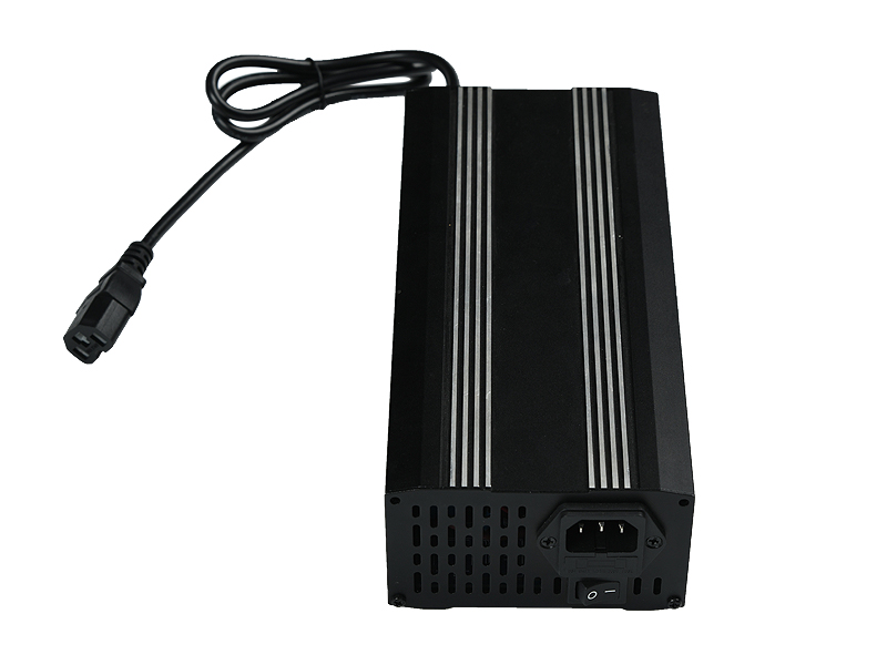 H06 850W charger